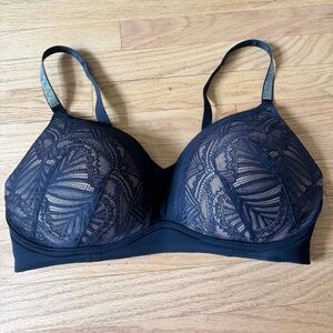 Torrid Black dream wire free push up bra, size 40DDD